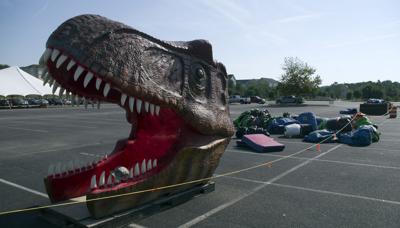 800+ Civic Center Dinosaur Terbaru