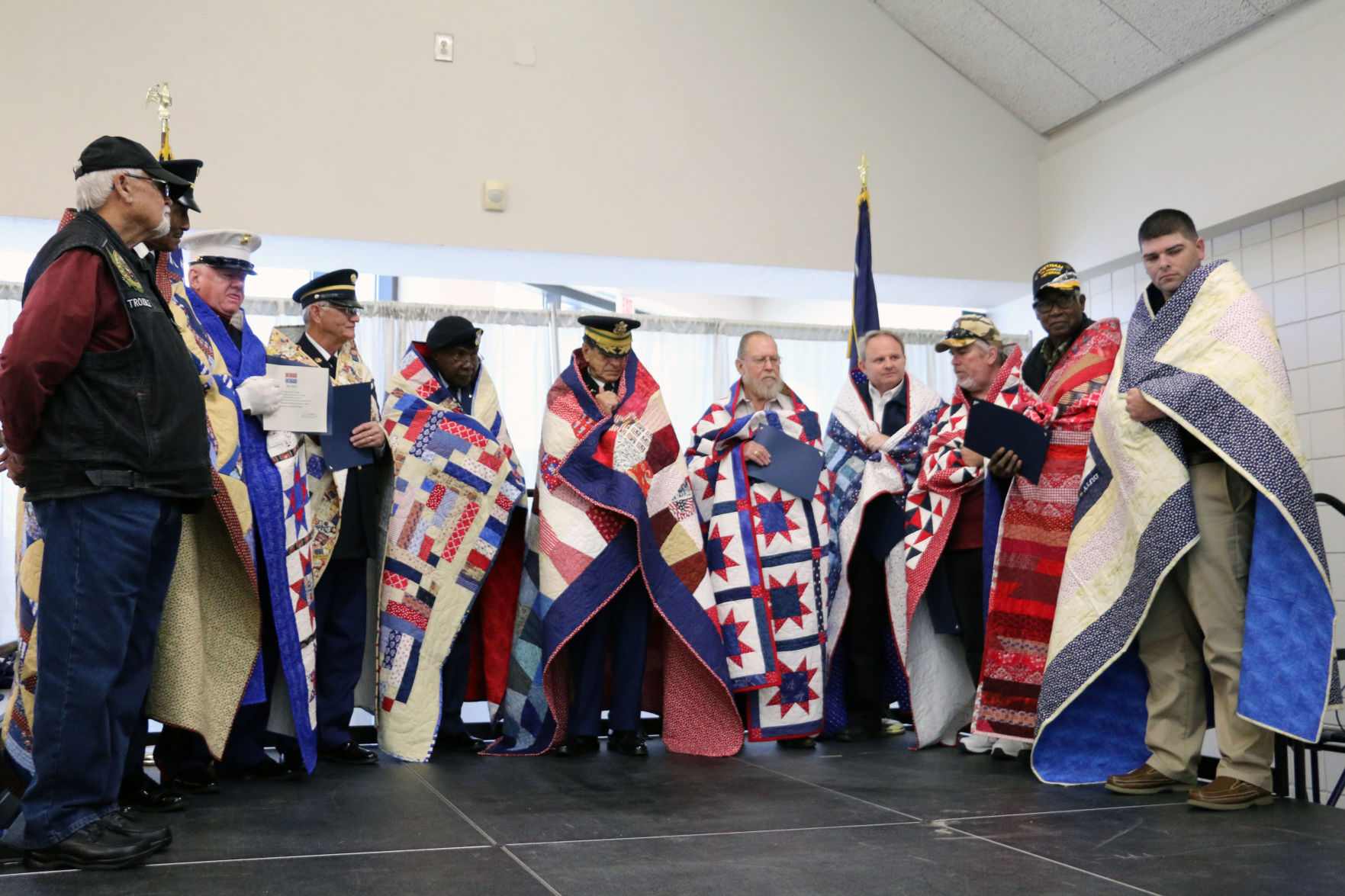 Quilts Of Valor: A Dozen Veterans Recognized In First Of Three Weekend ...