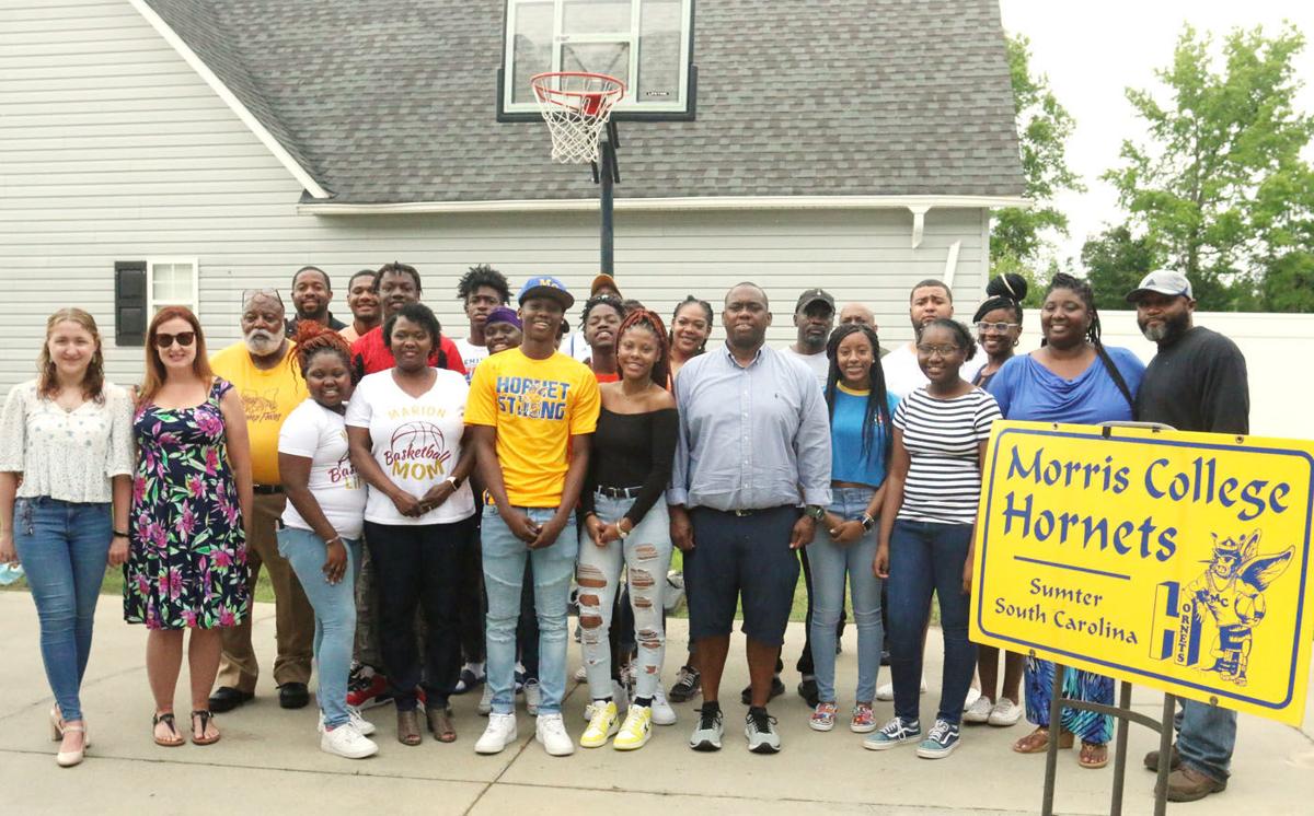Marion Basketball S Aj Vaught Signs With Morris College Sports