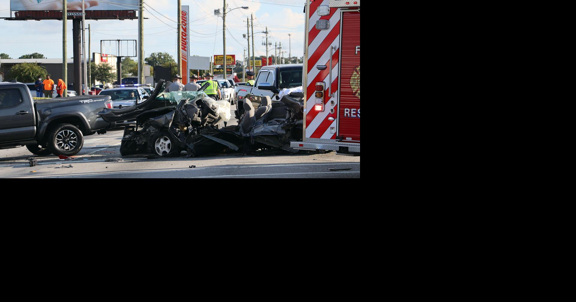 Wednesday evening six-car crash closes Irby Street, Cherokee Road