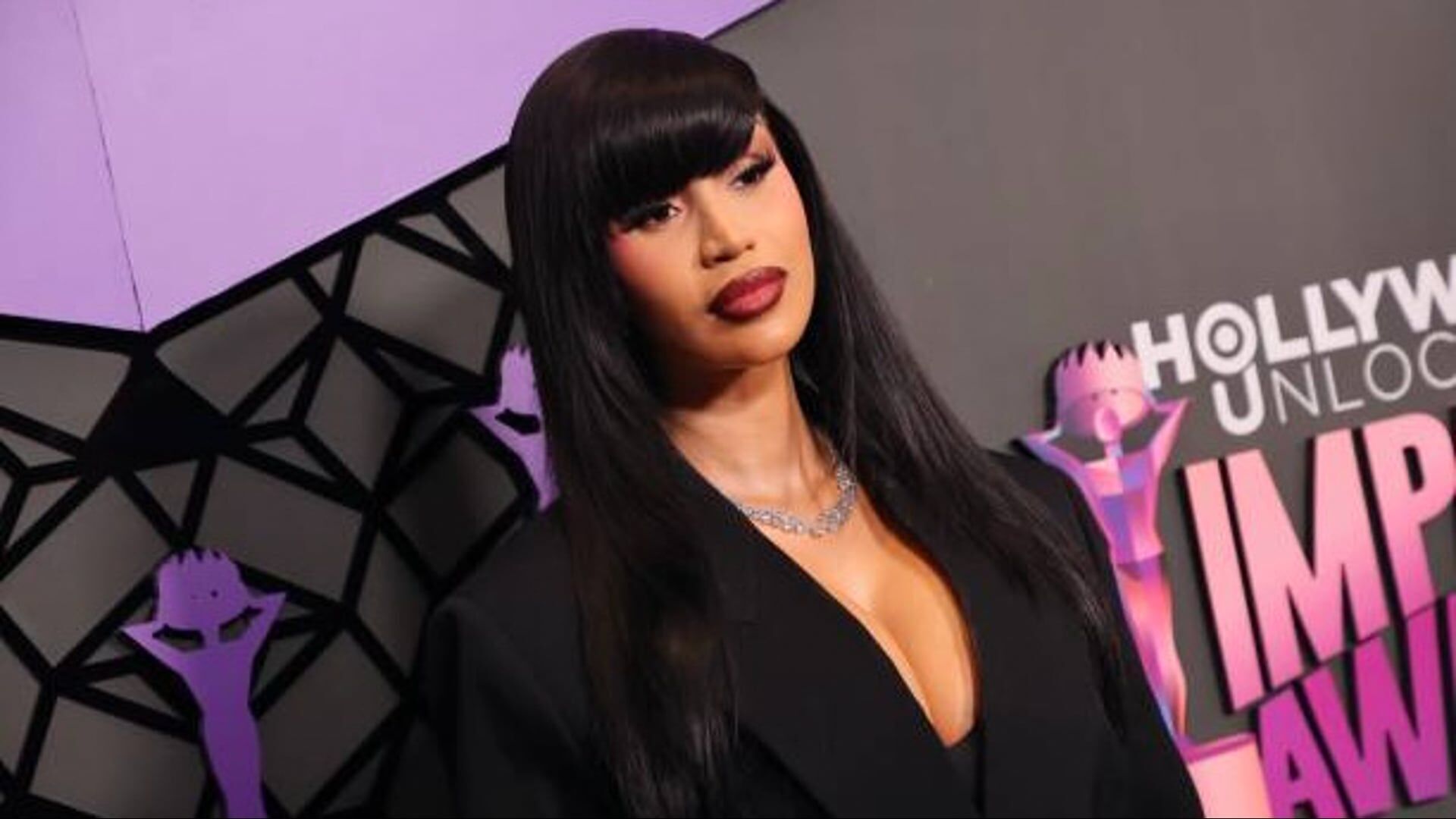 Cardi B Threatens To Sue Anonymous Caller After CPS Visit