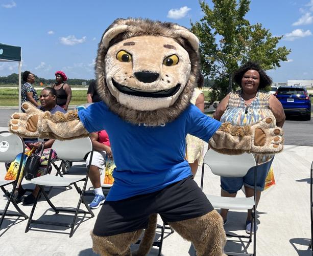 Food Lion, Kellanova awards $30,000 in support of Harvest Hope Food Bank