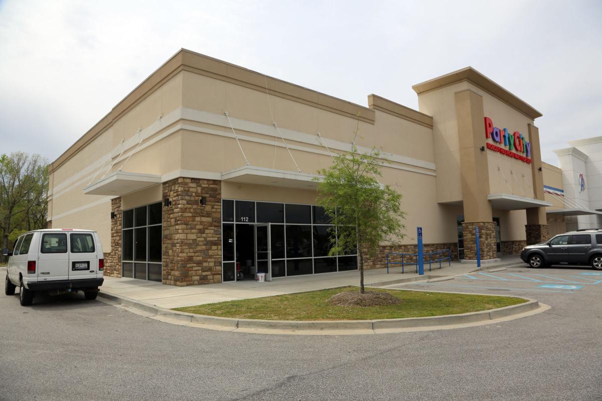 Indoor golf facility to open in Florence | Business | scnow.com Indoor golf facility to open in Florence | Business | scnow.com