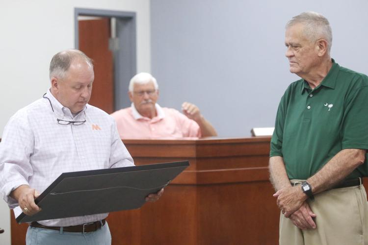 Marion County Council presents longtime planning commission chairman resolution of appreciation