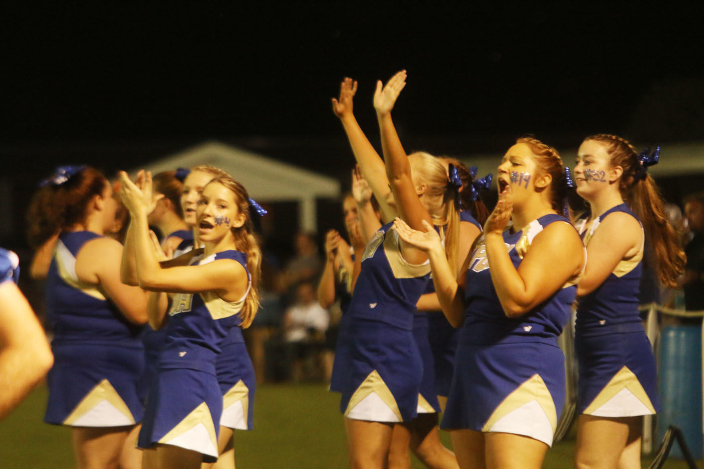 Cheerleader Pees