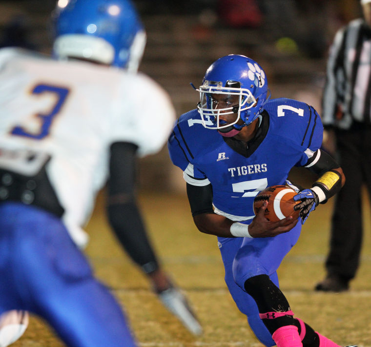 Hemingway vs. Scott's Branch Football Oct. 25, 2013 Gallery