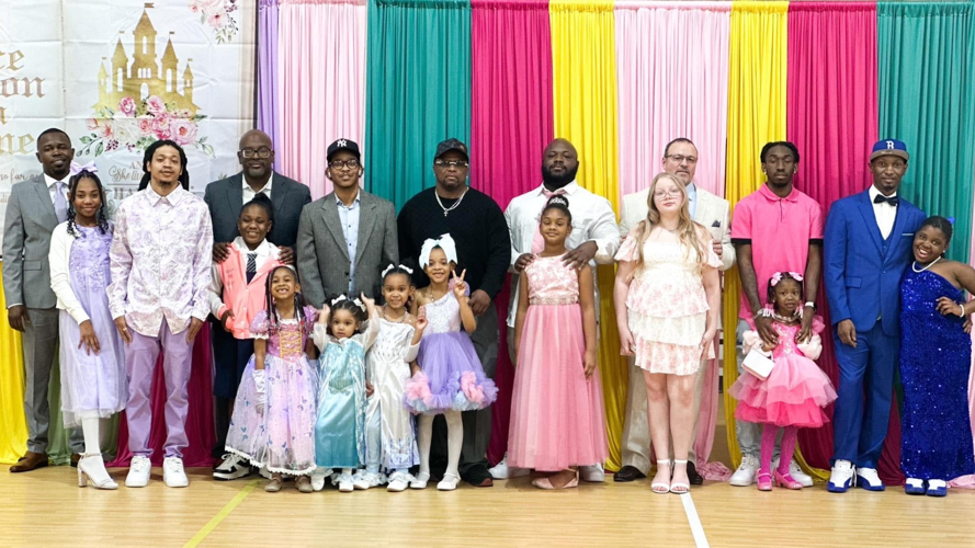 Marion Recreation hosts annual Daddy Daughter Dance