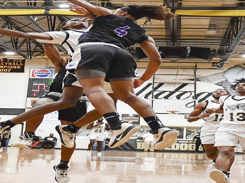 Big 3rd Quarter Lifts Marlboro County Boys Past Darlington 75 54
