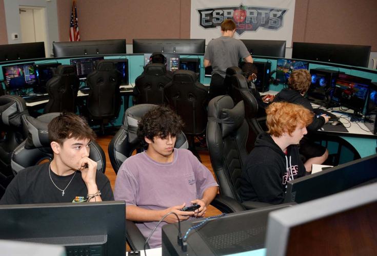 Darlington County Schools Daredevils' eSports program launches districtwide
