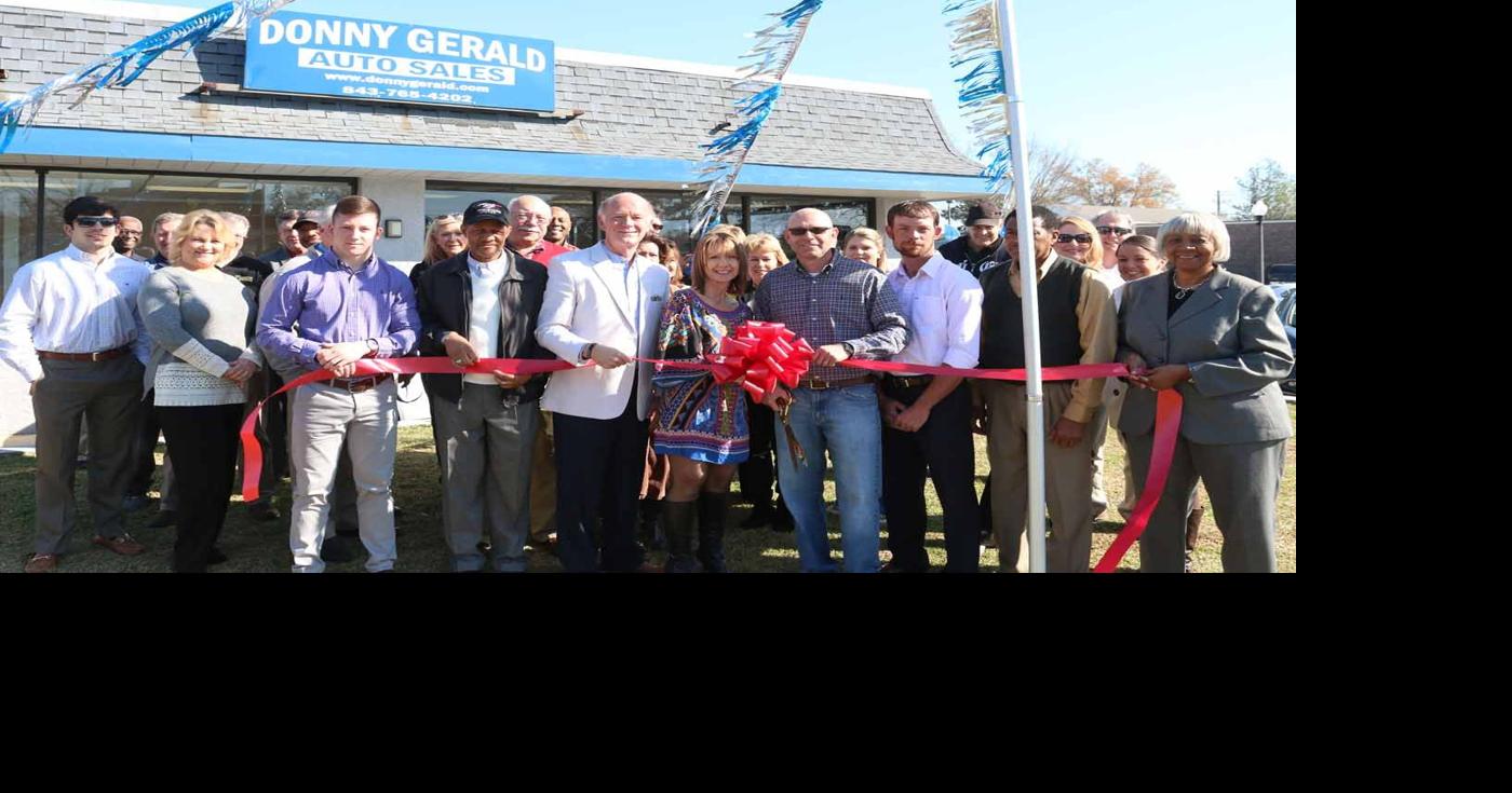 Donny Gerald Auto Sales opens in Mullins