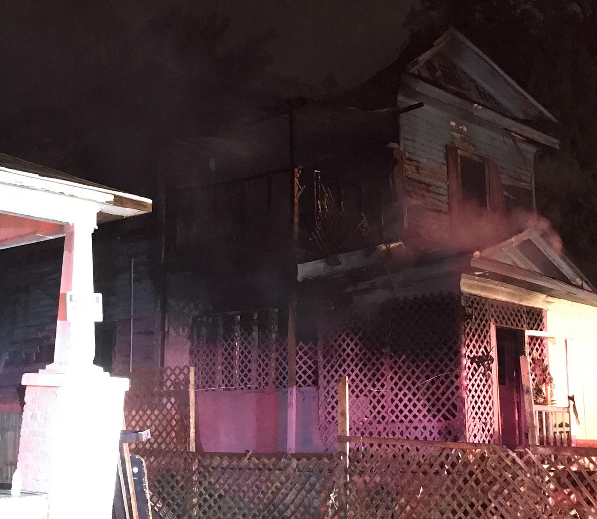 Thursday morning fire destroys Florence home, injures Florence