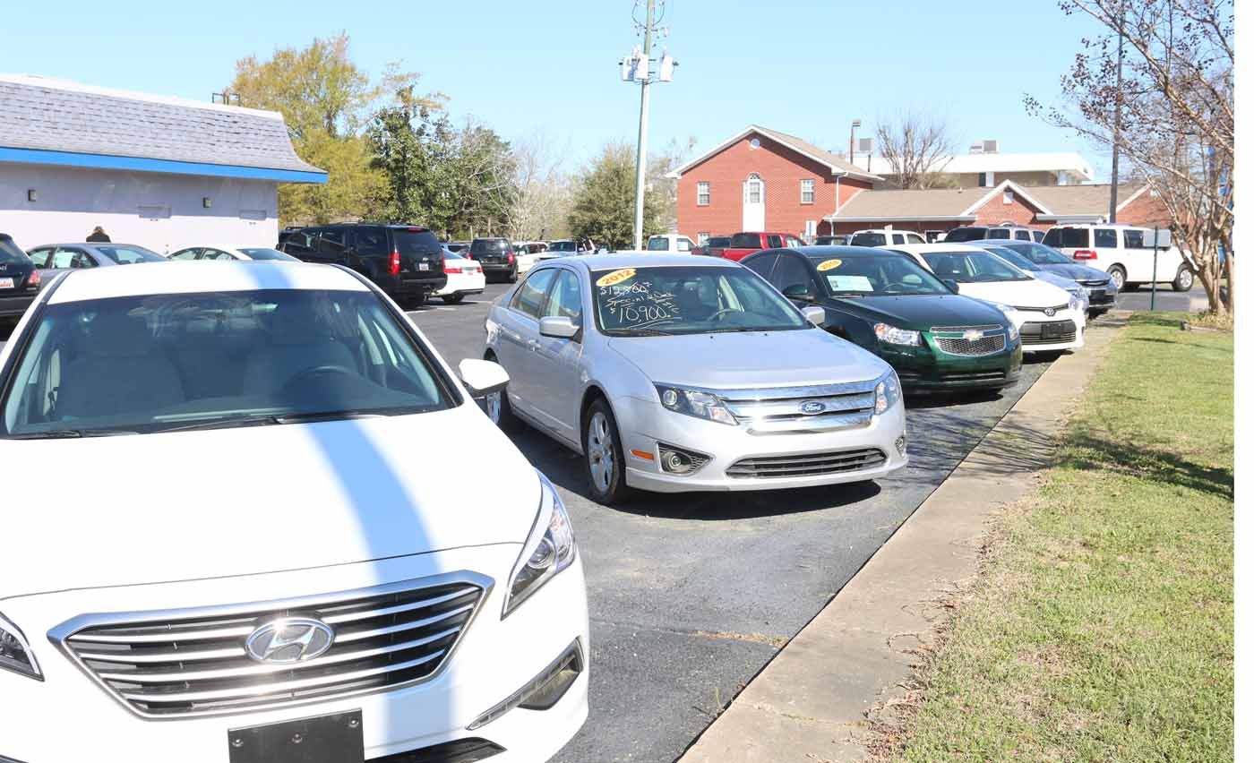 Donny Gerald Auto Sales opens in Mullins