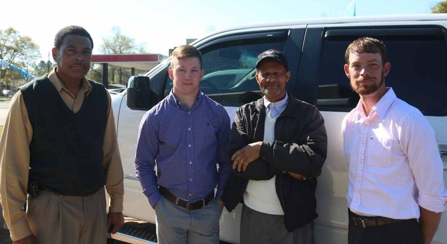 Donny Gerald Auto Sales opens in Mullins