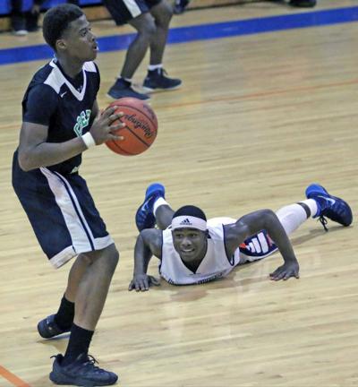 Timmonsville Boys Beat Creek Bridge 66 56 Sports Scnow Com