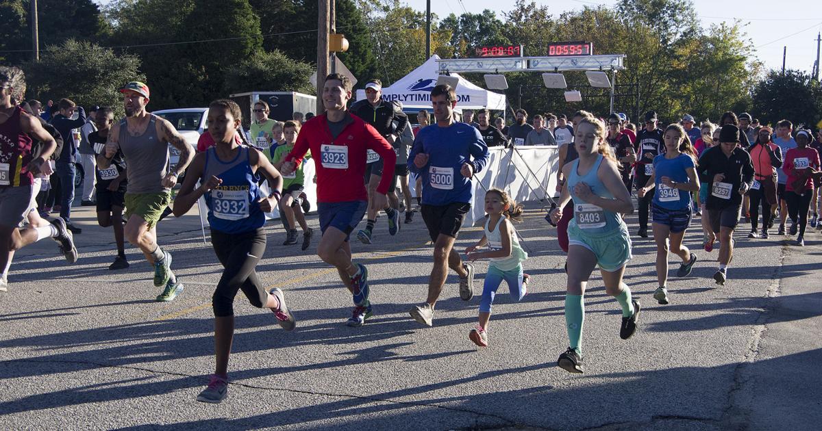 Run Like a Nut draws hundreds of runners