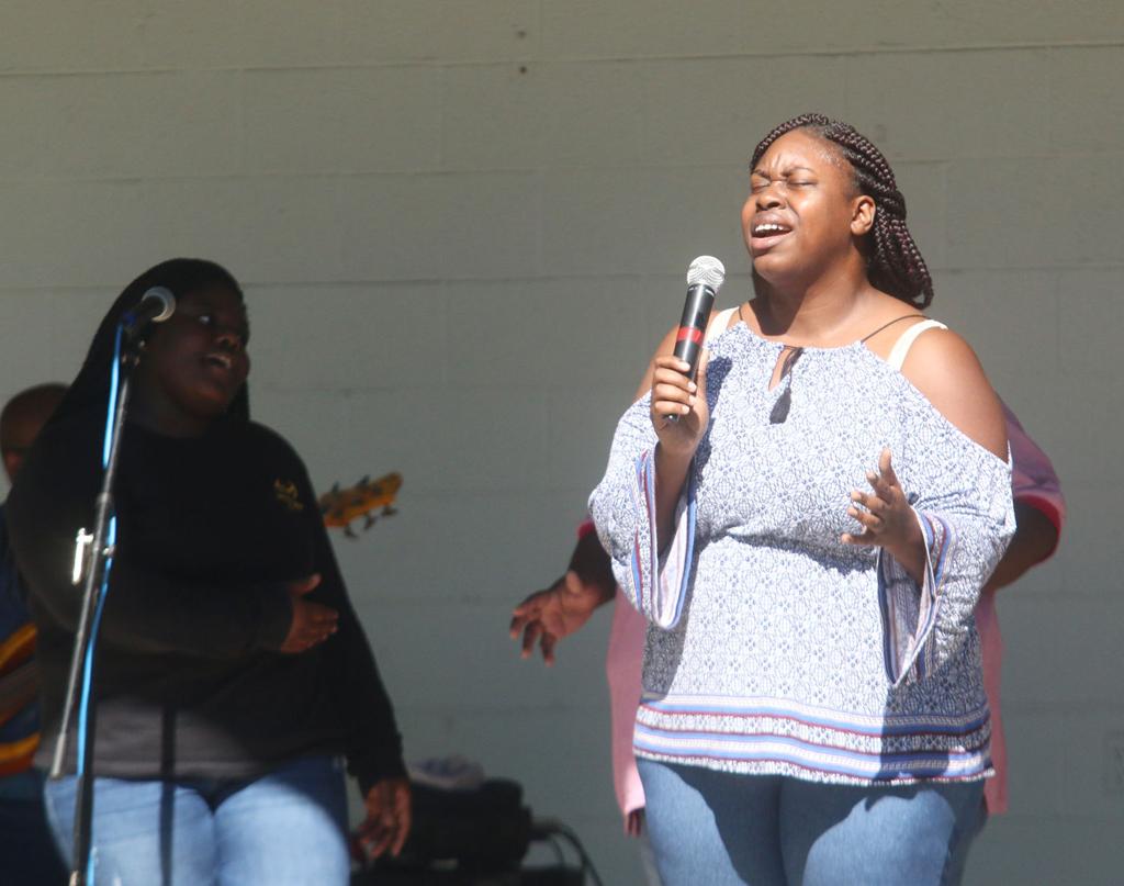 Gospel Fest Helps Bring Hurricane Relief To Mullins Featured Scnow Com