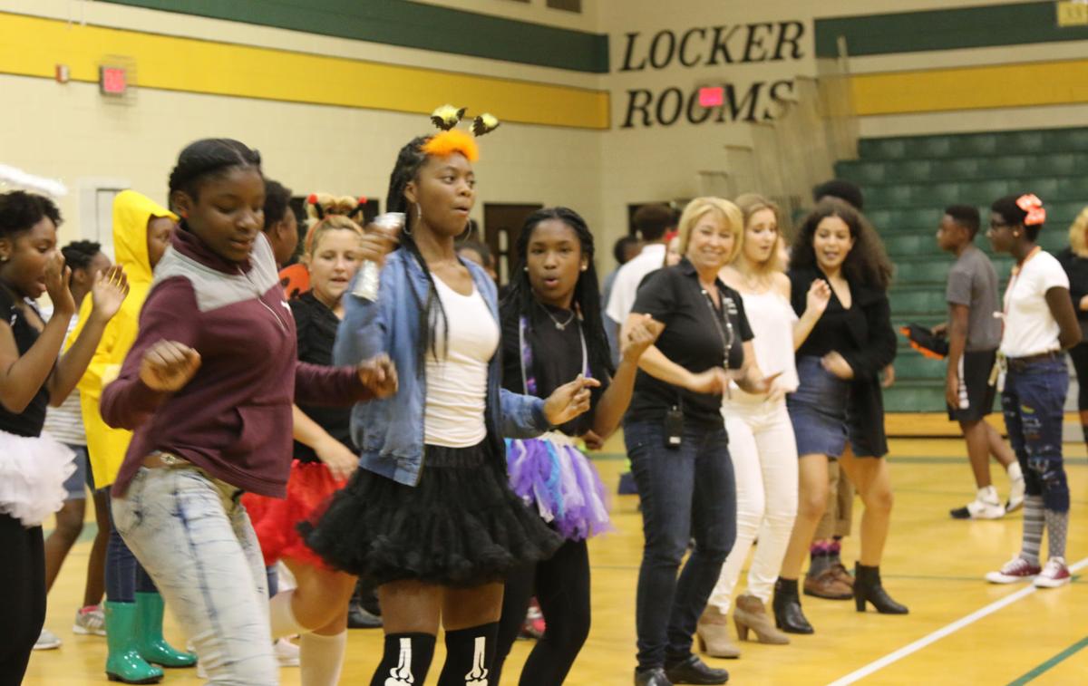 Sneed Middle School Carnival, Dance | Featured | scnow.com