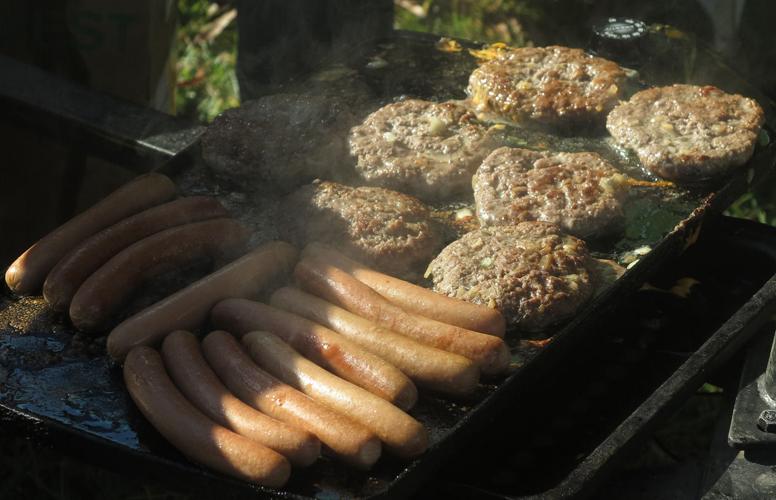 Sellers organizes firstever Raccoon Festival