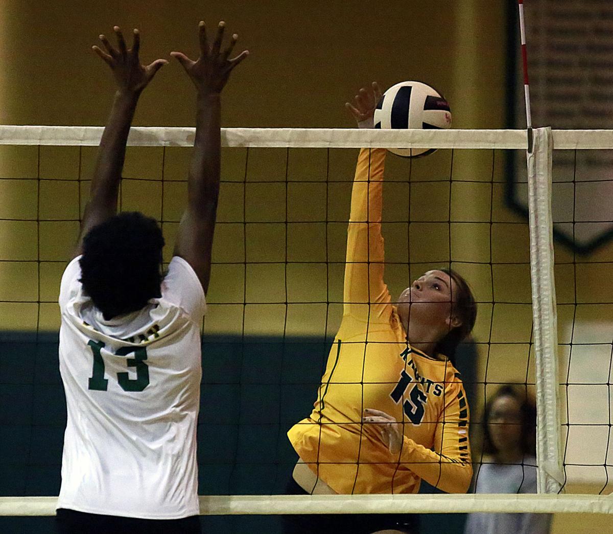 West Florence vs. Conway Volleyball Gallery