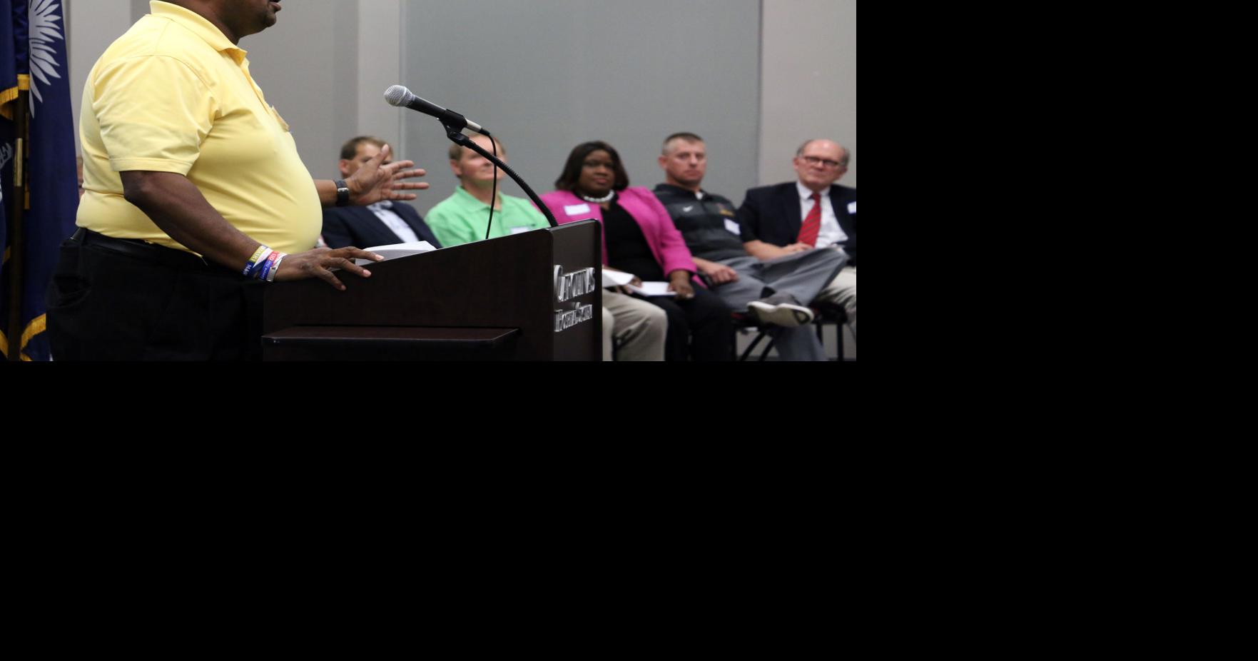 florence-school-district-1-board-candidates-speak-at-florence-county