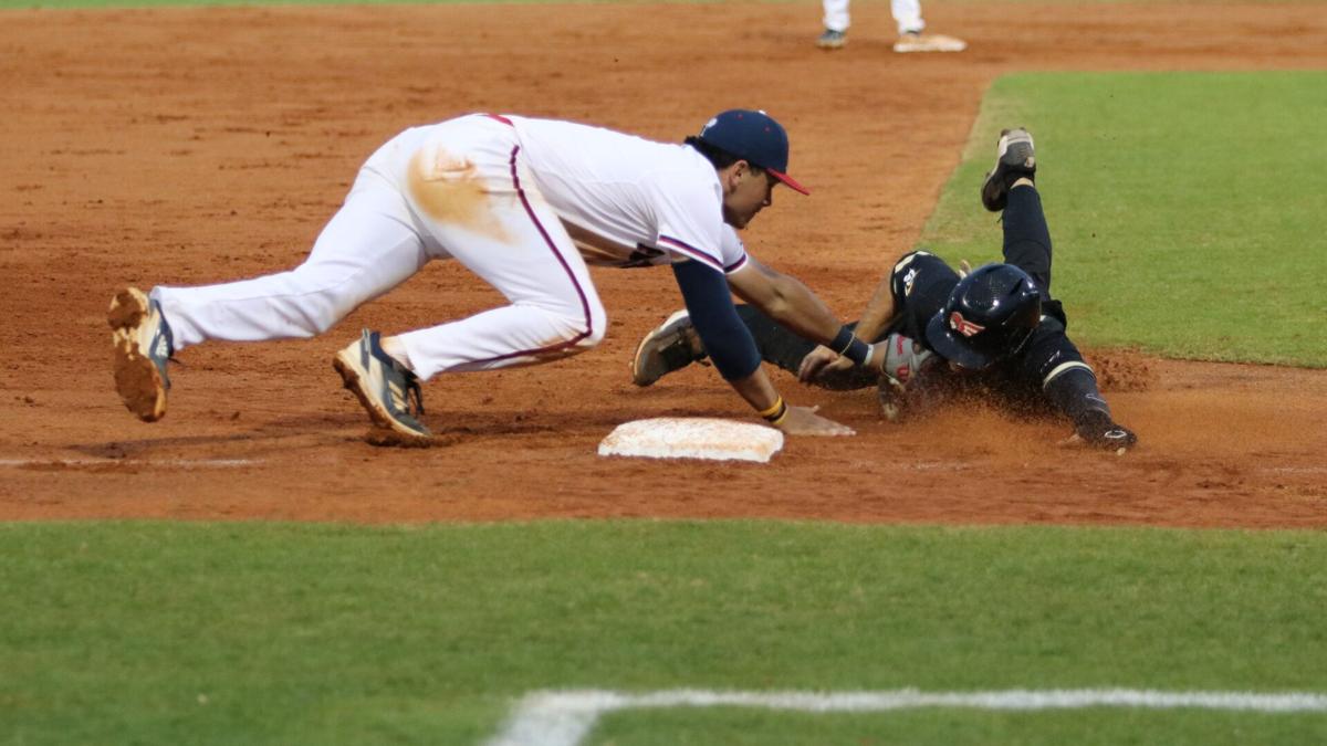 Erskine Baseball  Lander Bests Fleet in Opening Weekend Finale - Erskine  College Athletics