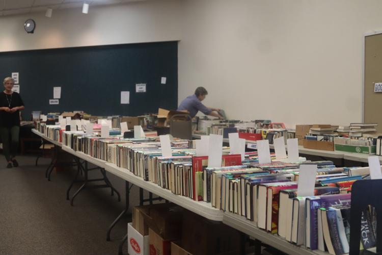 Friends of the Seminole Co. Library Bookstore - Non-profit used book store  in Casselberry