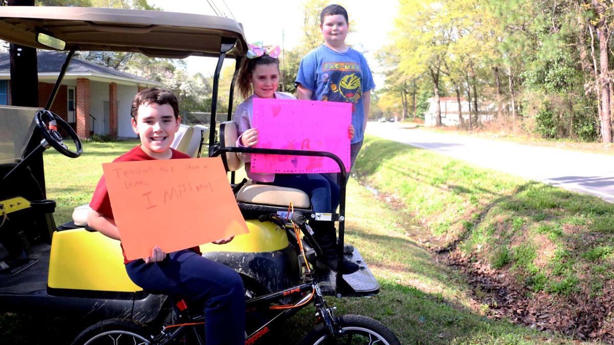 Photos Lester Elementary School 'We Miss You' parade News