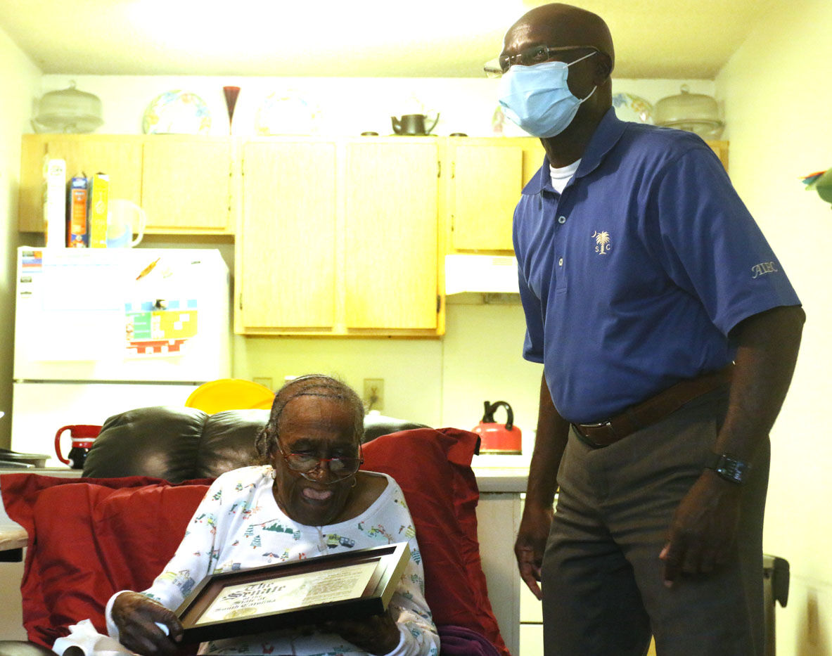 gift ideas for 99 year old woman