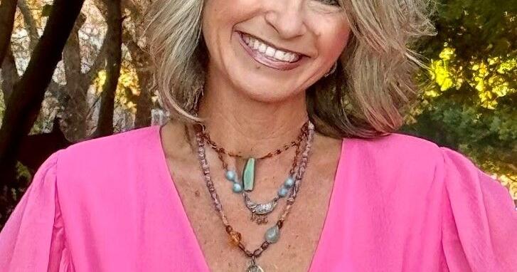 Psychic author to address women writers