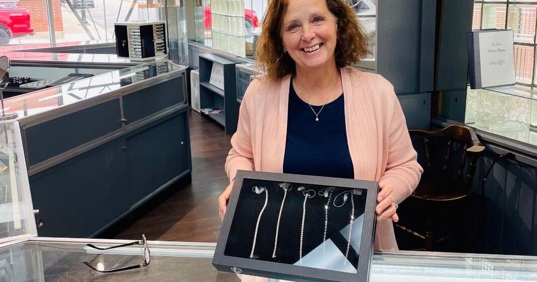 Business Spotlight: TresDens Jewelers