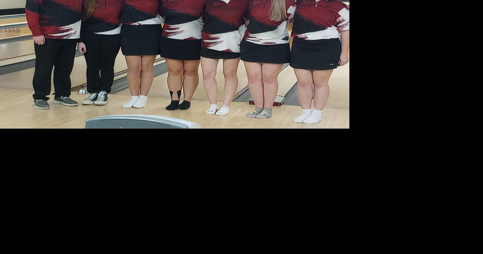 Lady Flashes advance to Districts, wrap up Lake Division bowling title ...