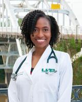 Dr. Tiffani Maycock of Selma Family Medicine wins UAB Dean's Excellence award