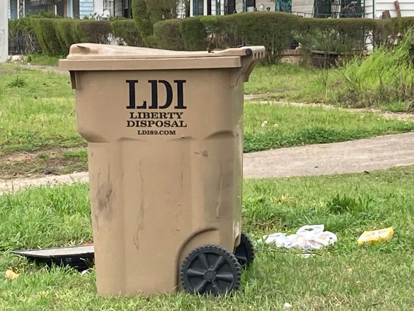 Trash Can-WETUMPKA, Alabama – To Life Stuff