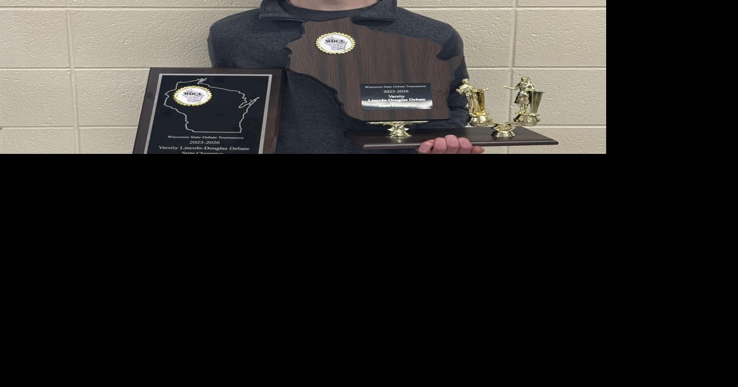Étude High School's Charlie Hamm crowned Wisconsin State Debate Champion
