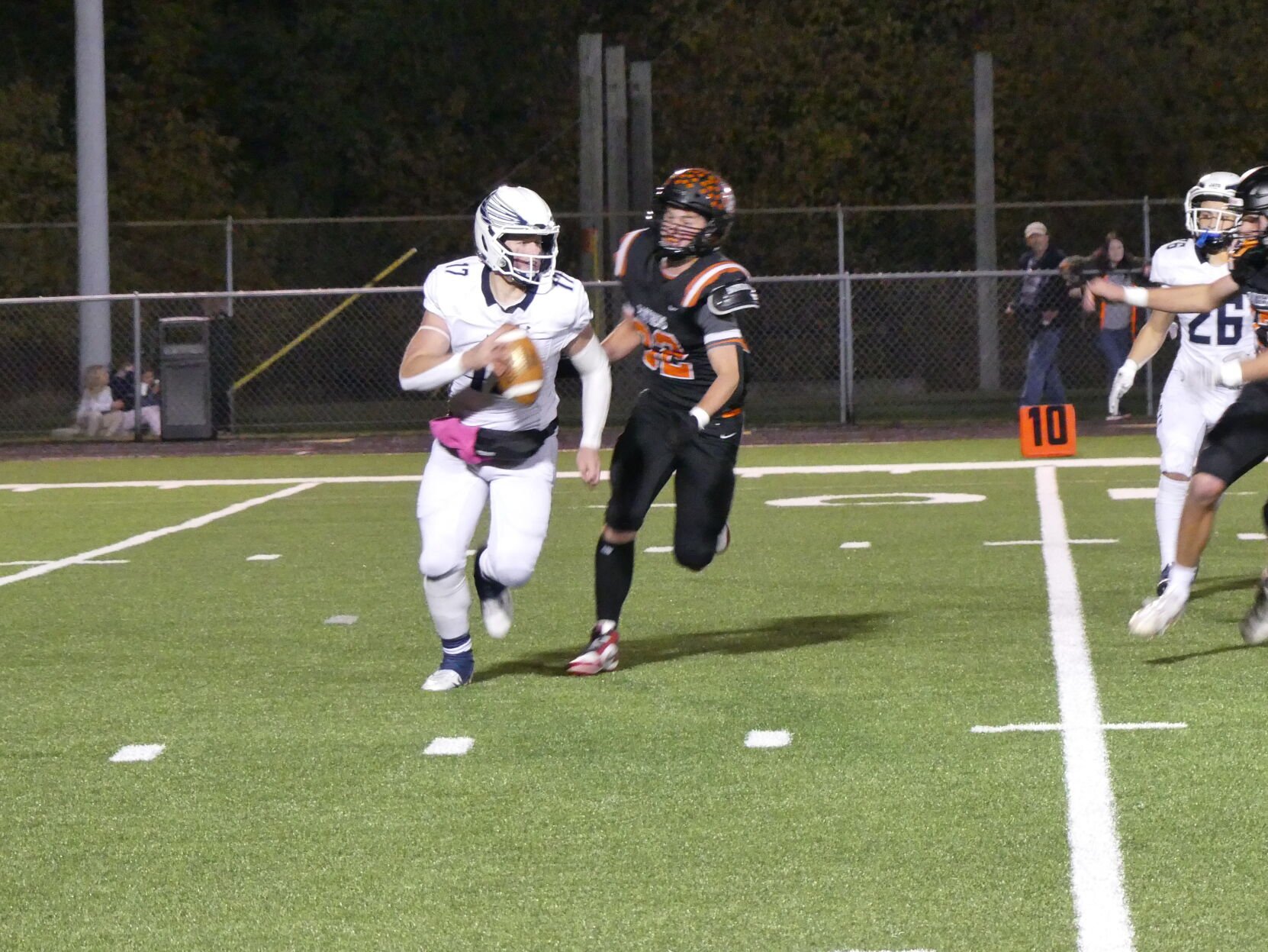 Menasha Bluejays Dominate Plymouth Panthers with 31-8 Victory in WIAA Level 1 Football Playoff