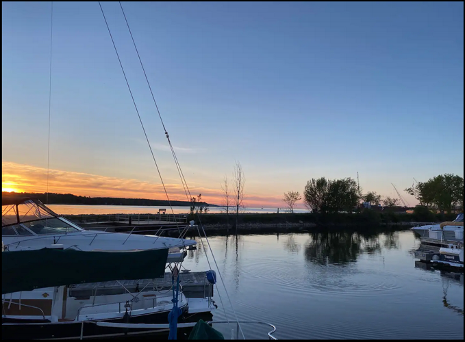 Stay in this 1976 sailboat Airbnb in downtown Sturgeon Bay for a truly