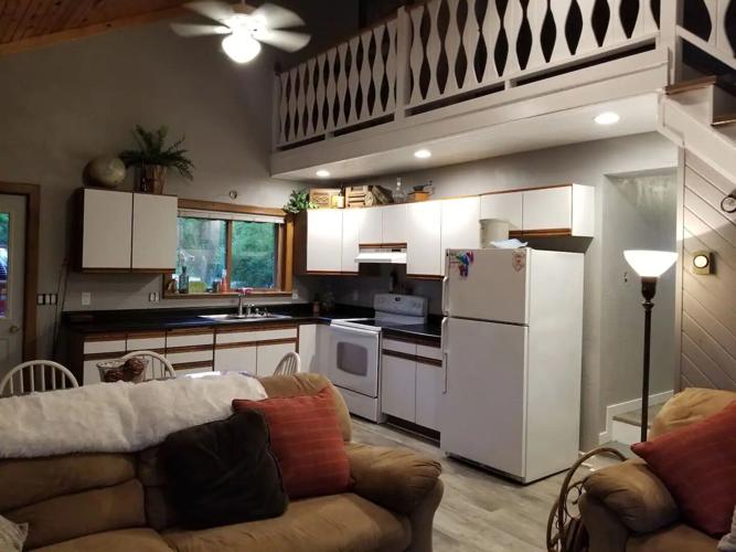 Wautoma Airbnb is a relaxing getaway for a larger group of people