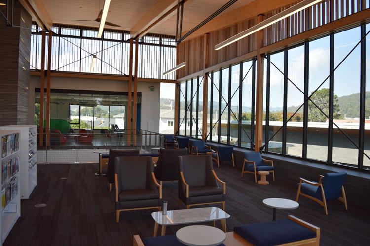 Half Moon Bay library