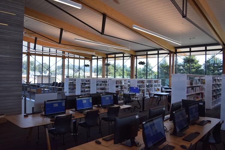 Half Moon Bay library
