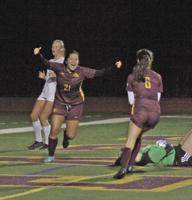 Mountain View vs Menlo-Atherton: A CCS playoff preview?