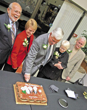 Matthews named San Mateo mayor