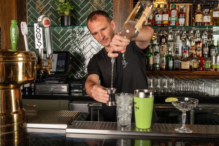 Molly O's: Oliver McElhone