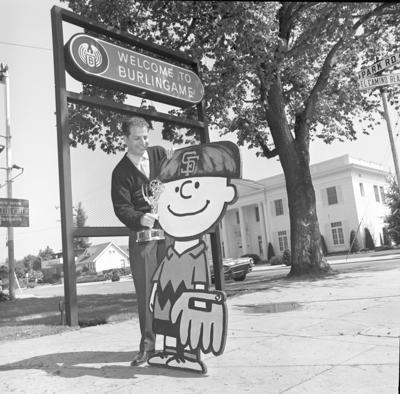 1966 Lee Mendleson with Emmy 8934.jpg