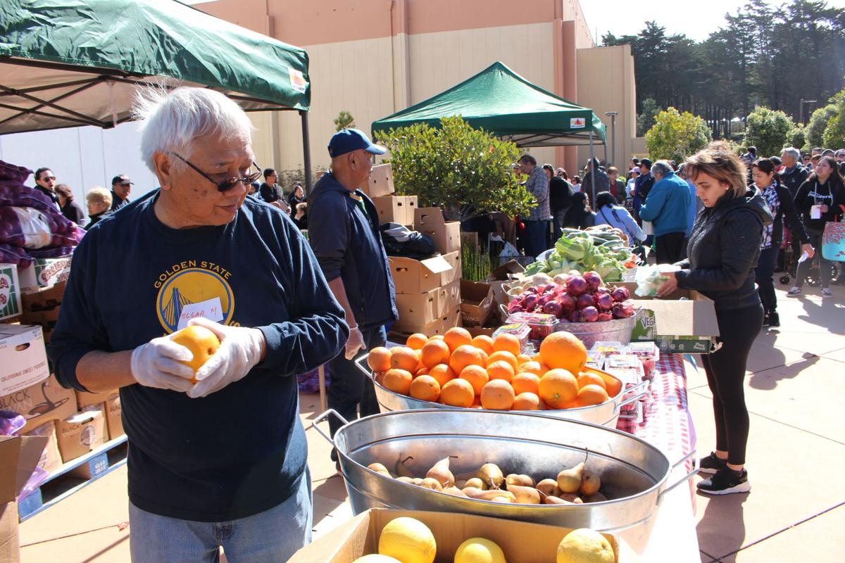 College Free Food Market Flourishes Skyline Second Harvest