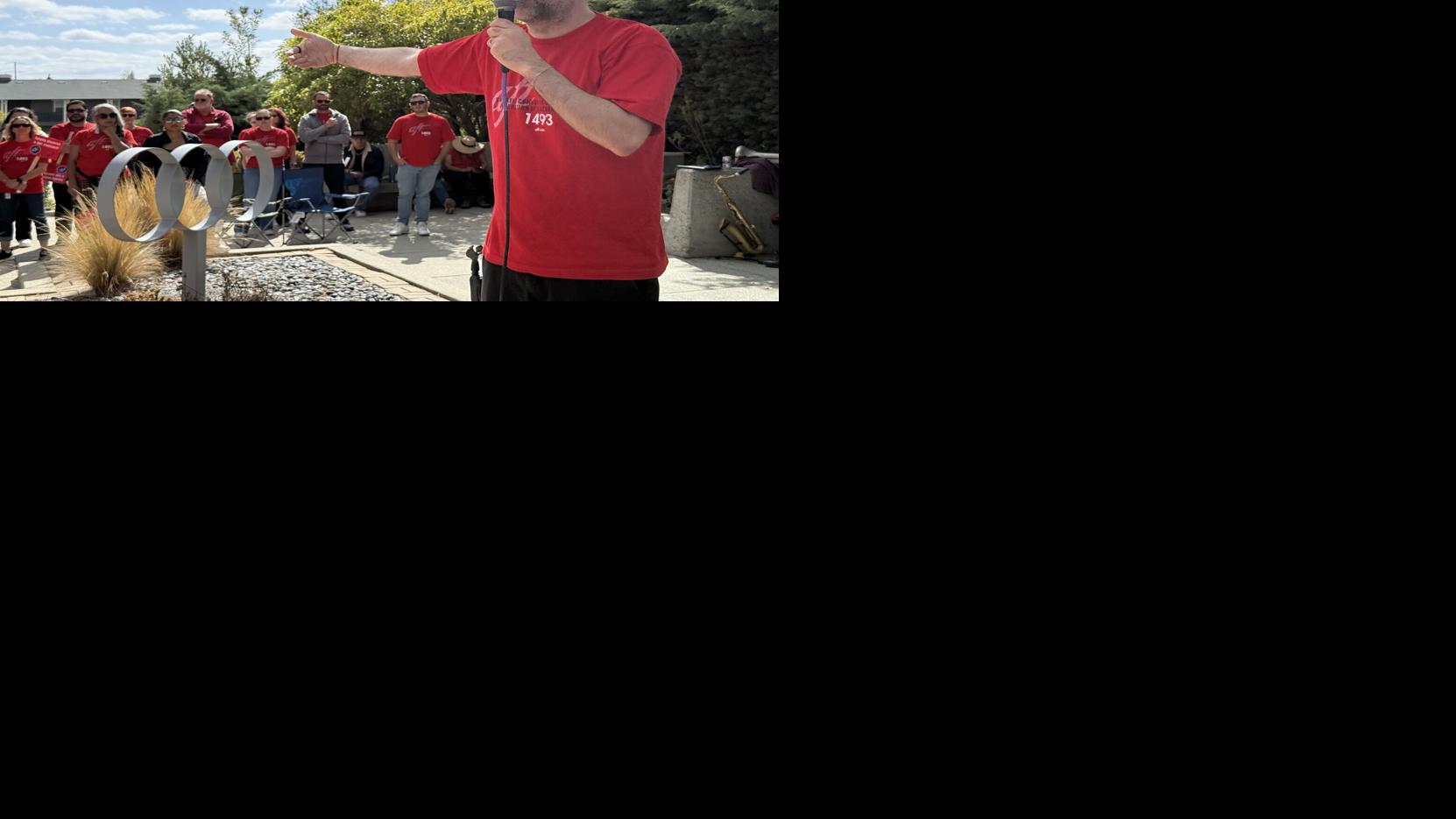 San Mateo County Community College faculty union demands better raises