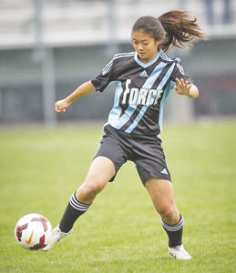 Athlete of the Week: Carlmont's Kayla Fong