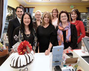 Mills-Peninsula hospital foundation takes the cake