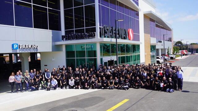 South San Francisco’s newest Safeway opens at Discovery Station