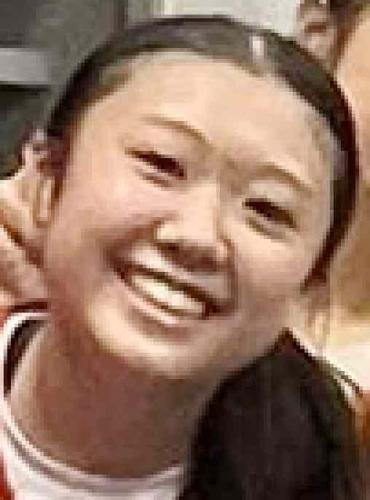 Mills hoops Kelly Ho MUG