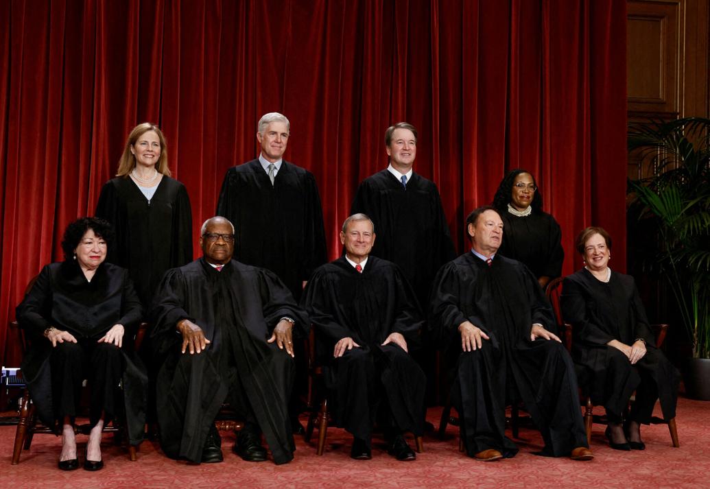 7 in 10 Americans think Supreme Court justices put ideology over